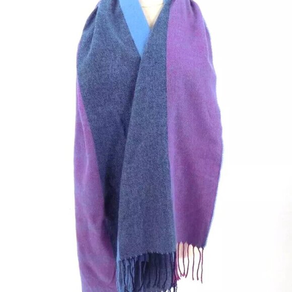 Steve Madden Fringe Scarf Blanket Cozy Purple Blue Colorblock - Picture 3 of 4
